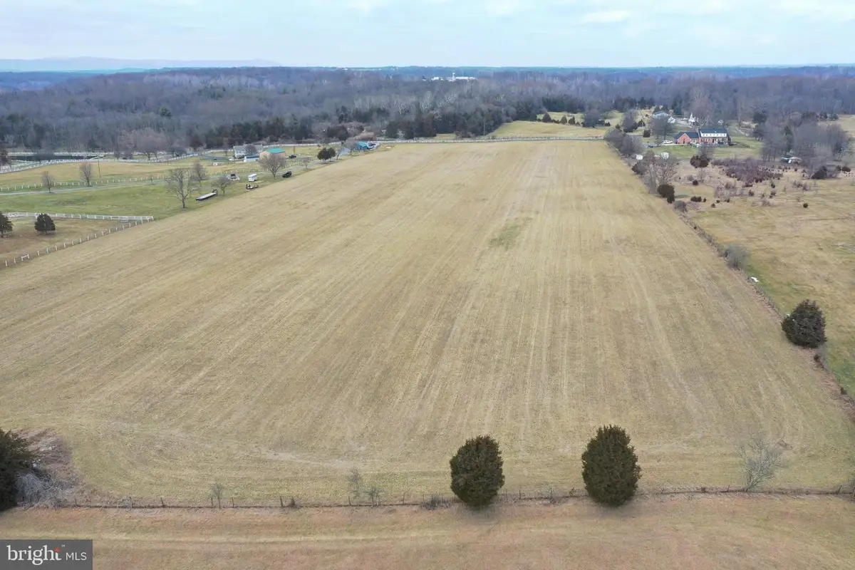 590 Carlyle Rd, Martinsburg, WV 25404 - Image #1