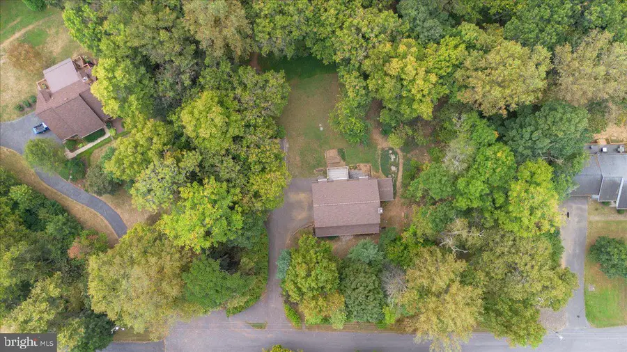 196 Chesley Dr, Falling Waters, WV 25419 - Image #2