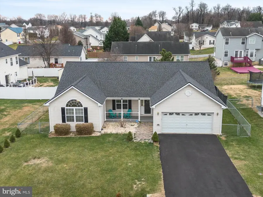 31 Escalade Ln, Martinsburg, WV 25403 - Image #2