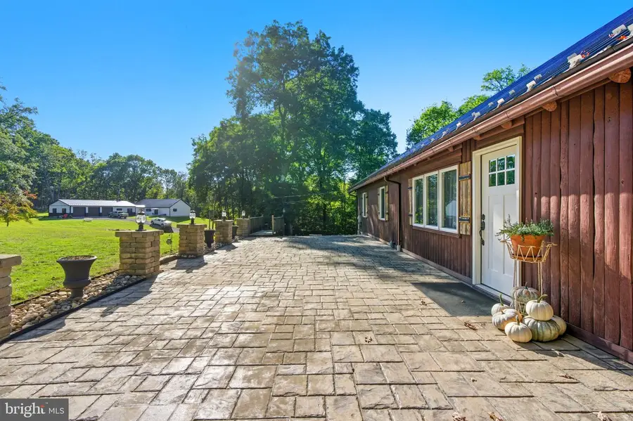 53 Delphinium Ln, Bunker Hill, WV 25413 - Image #2