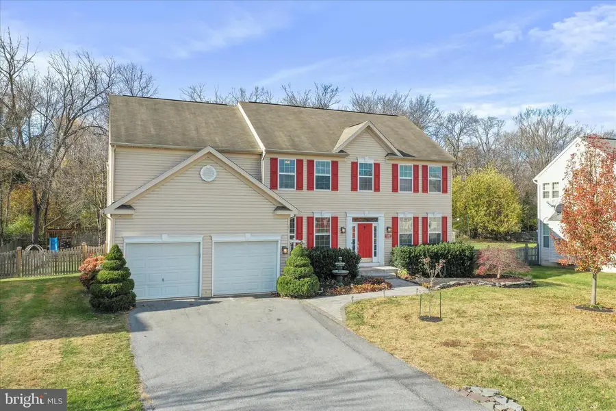 132 Calvert Cir, Bunker Hill, WV 25413 - Image #2