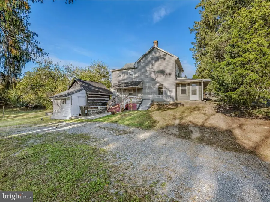 262 Sprinkle Mill Rd, Martinsburg, WV 25404 - Image #2