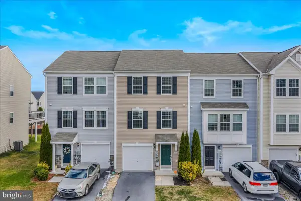 386 Rumbling Rock Rd, HEDGESVILLE, WV 25427