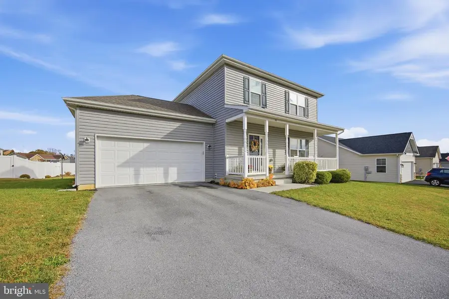 76 Twickenham Dr, Martinsburg, WV 25403 - Image #2