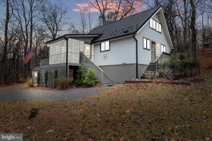 104 Blizzard Ln, Hedgesville, WV 25427 - Image #2