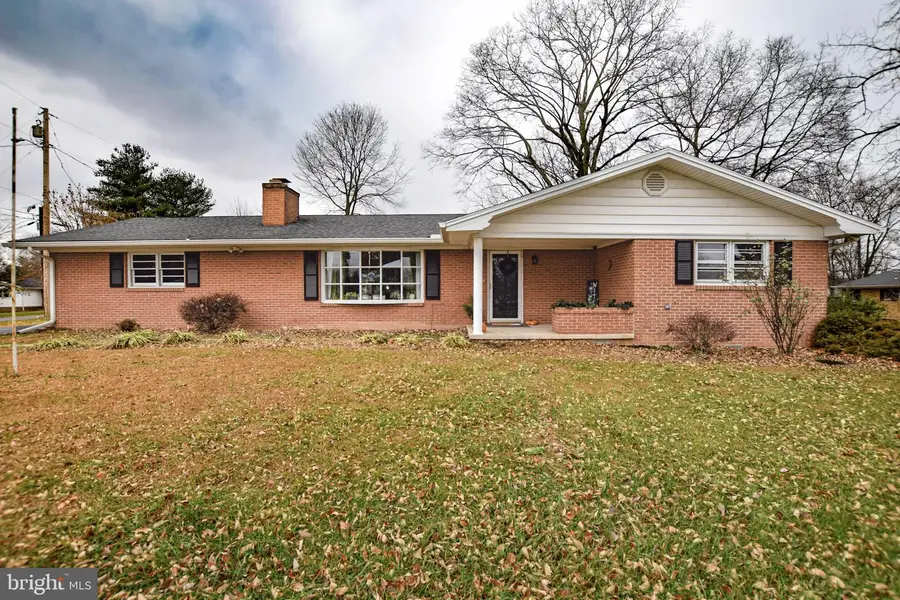 9 Gabriel Dr, Martinsburg, WV 25405 - Image #3