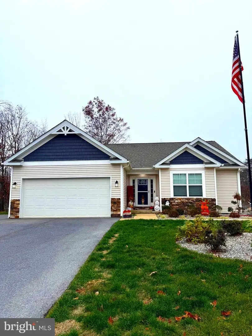 62 Escape Ct, Hedgesville, WV 25427 - Image #1