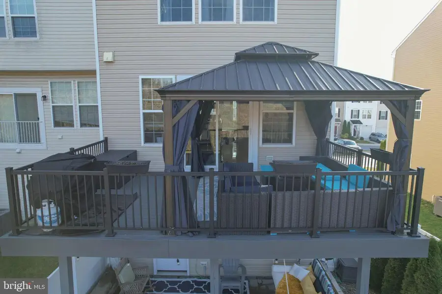 35 Landis Ct, Falling Waters, WV 25419 - Image #3