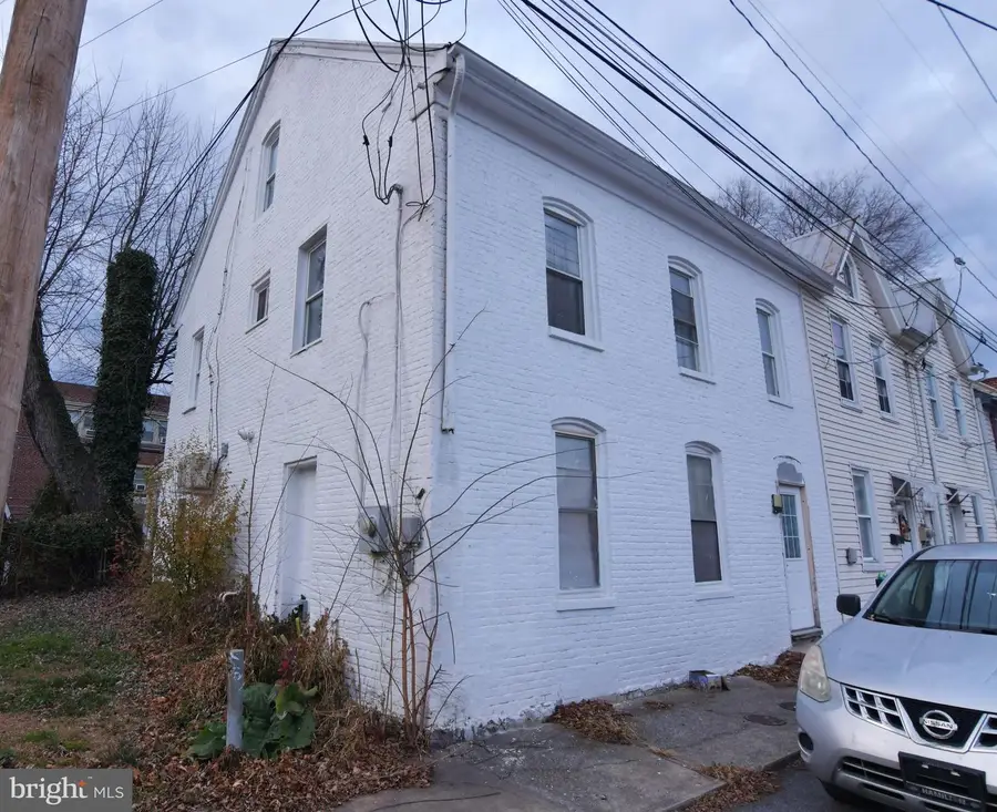214 N College St, Martinsburg, WV 25401 - Image #2