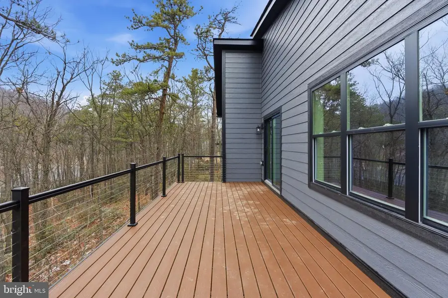 231 Sachem Hl, Hedgesville, WV 25427 - Image #3