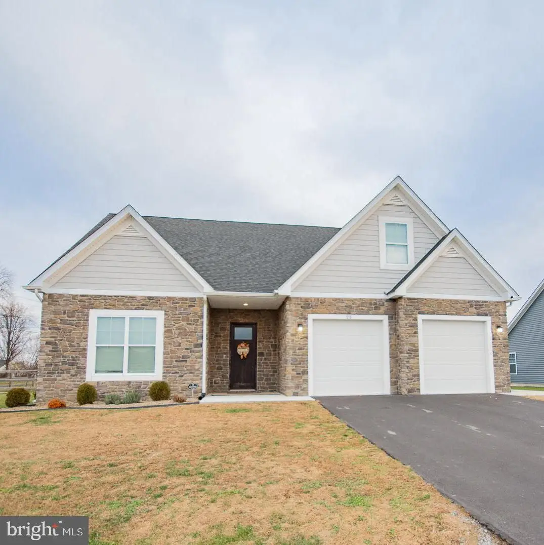 25 Peoney Ln, Bunker Hill, WV 25413 - Image #1
