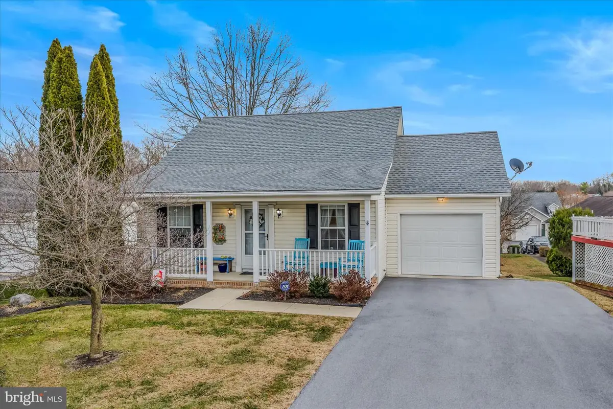 202 Sentry Ln, Martinsburg, WV 25401 - Image #1