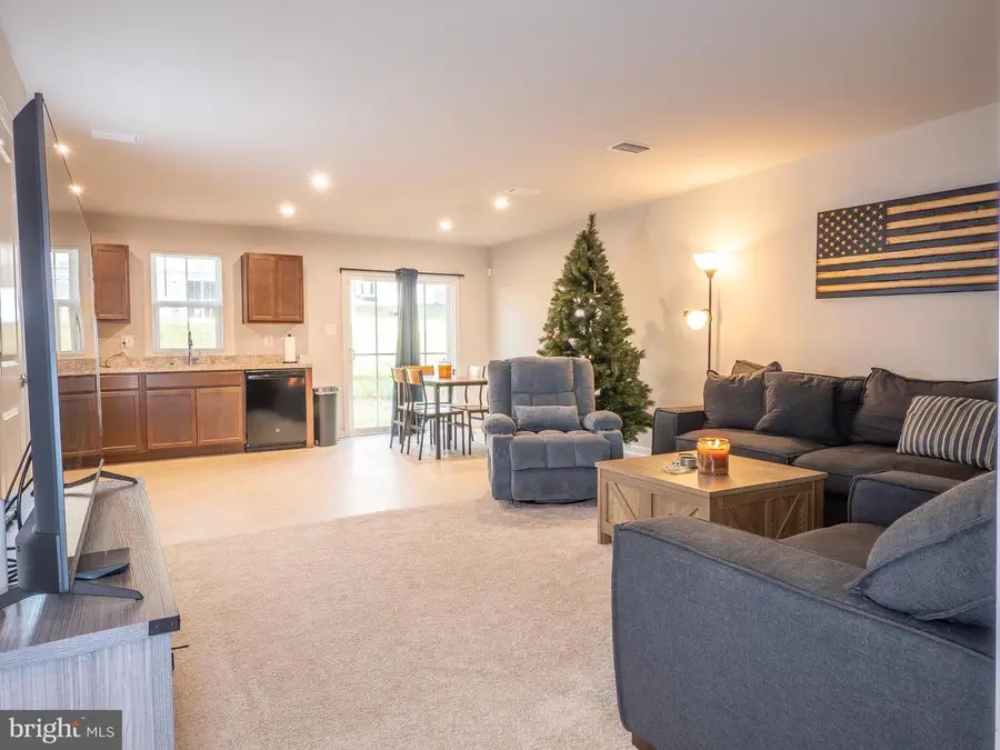 35 Calais Pl, Hedgesville, WV 25427 - Image #3