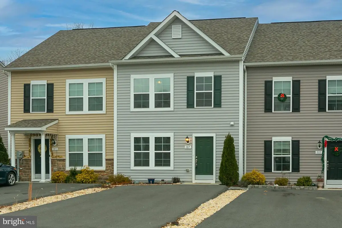 107 Loblolly Dr, Bunker Hill, WV 25413 - Image #1