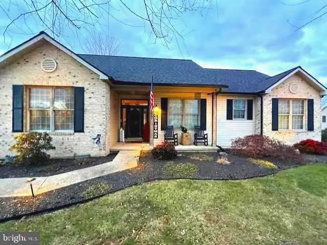 117 Yale Ln, Falling Waters, WV 25419 - Image #1