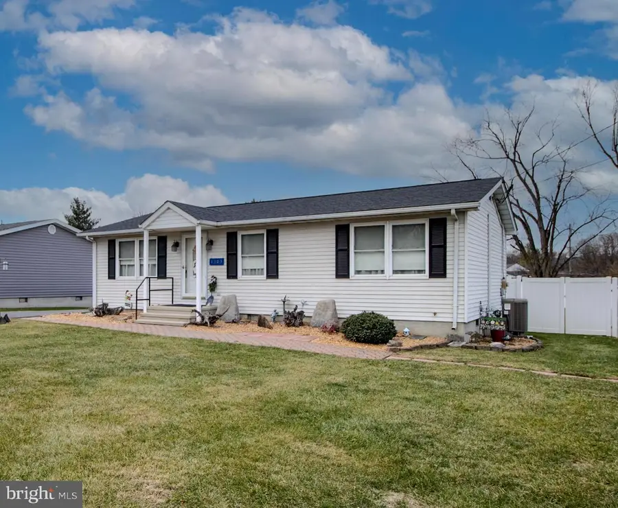 1305 W Virginia Ave, Martinsburg, WV 25401 - Image #3