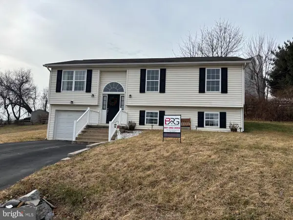 496 Dinali Dr, MARTINSBURG, WV 25403
