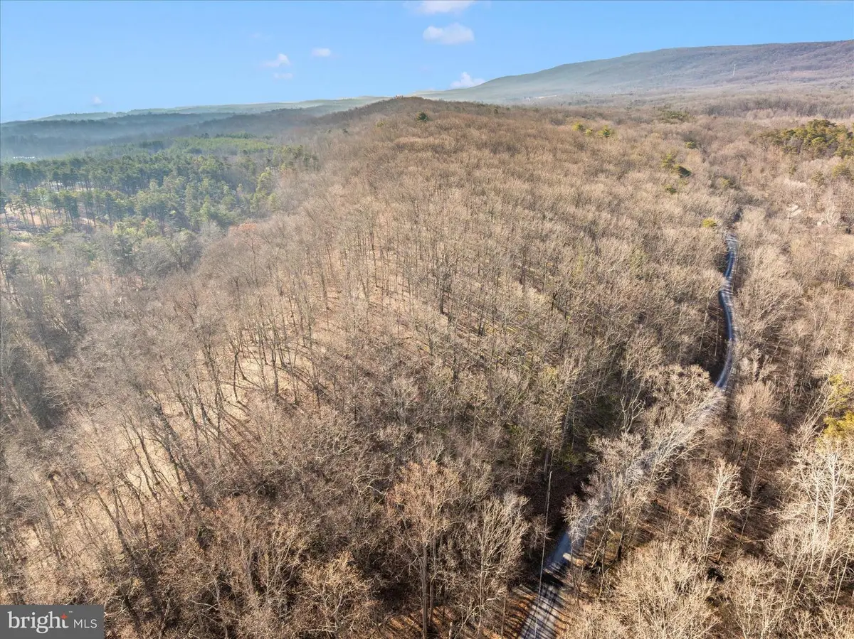 Jermikey Court, Hedgesville, WV 25427 - Image #1