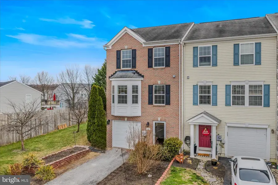 22 Lopez Dr, Martinsburg, WV 25405 - Image #3