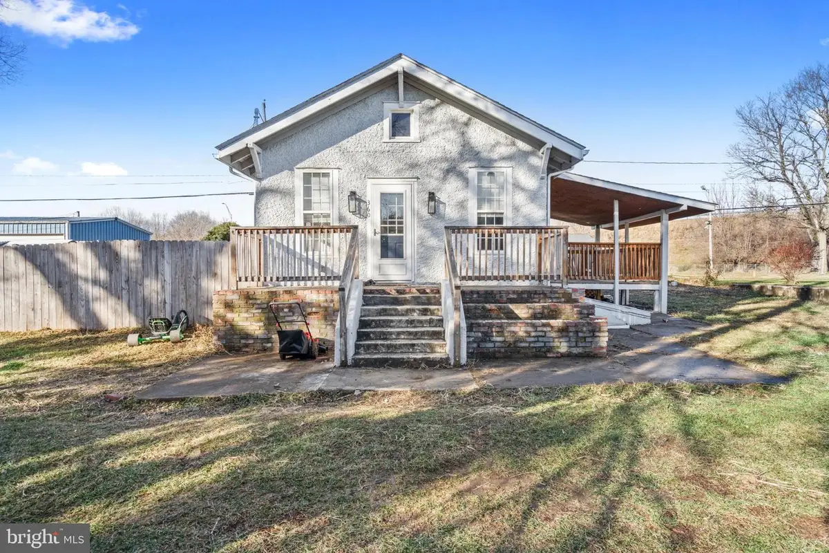 360 Boyd Ave, Martinsburg, WV 25401 - Image #1