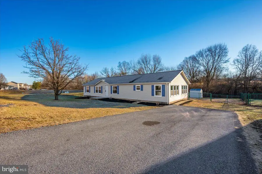 267 Teal Rd, Martinsburg, WV 25405 - Image #2