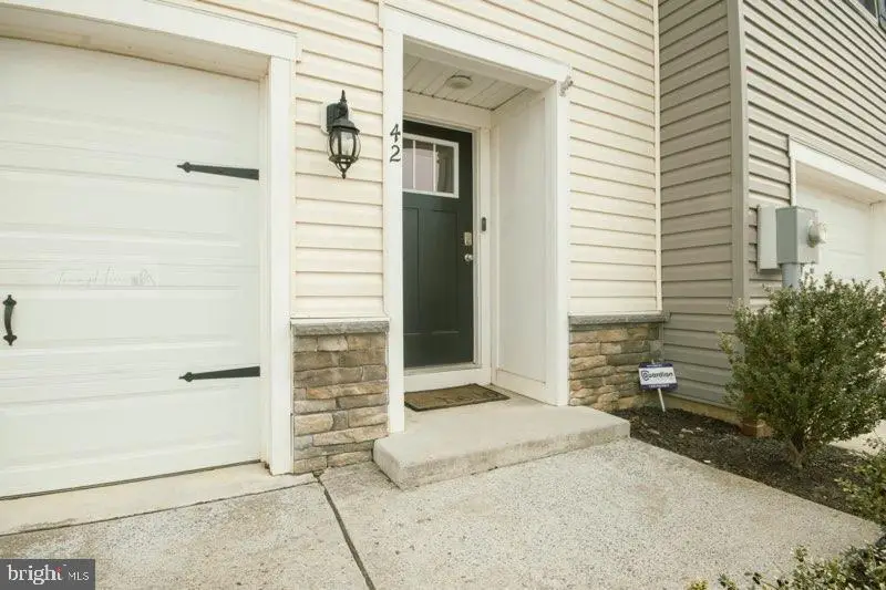 42 Vespucci Ln, Martinsburg, WV 25404 - Image #1