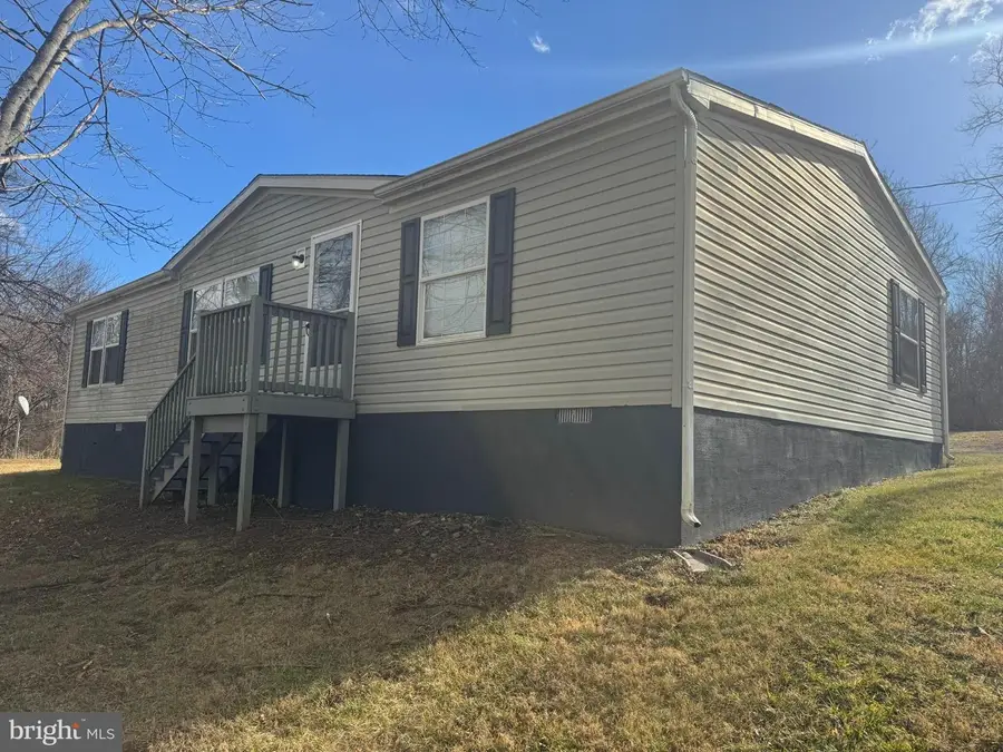 223 Mission Ln, Bunker Hill, WV 25413 - Image #2