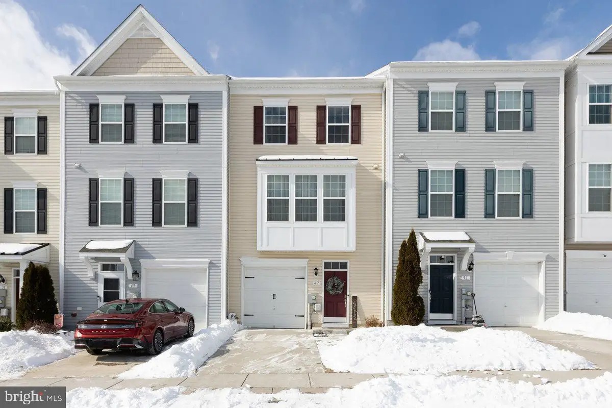 47 Landis Ct, Falling Waters, WV 25419 - #1