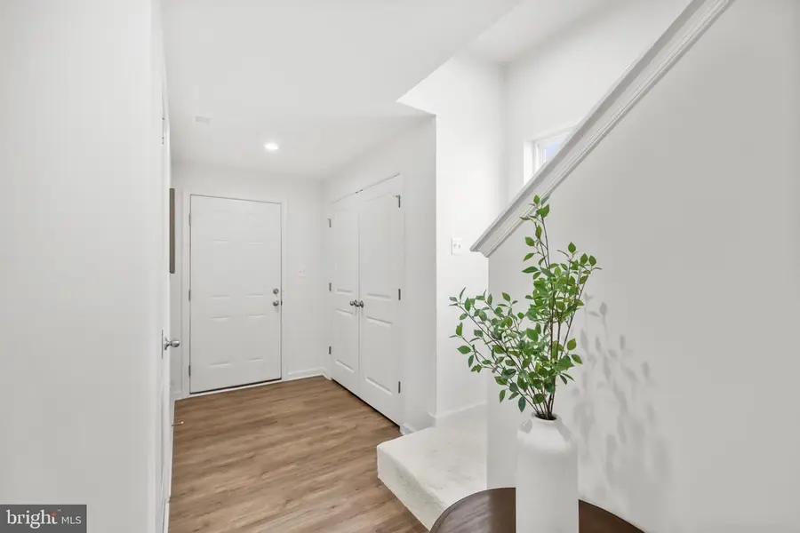 229 Clifton Morning, Falling Waters, WV 25419 - Image #2