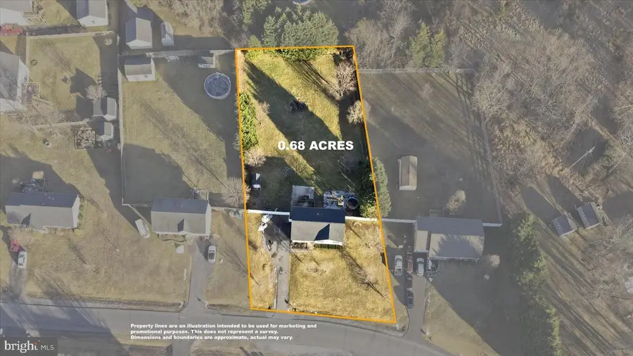 60 Paragon Dr, Bunker Hill, WV 25413 - #2