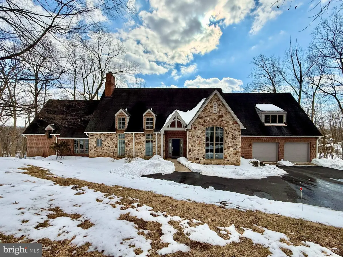 812 Steeple Chase Ln, Martinsburg, WV 25404 - #1