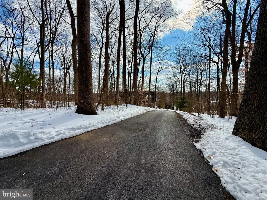 812 Steeple Chase Ln, Martinsburg, WV 25404 - #2