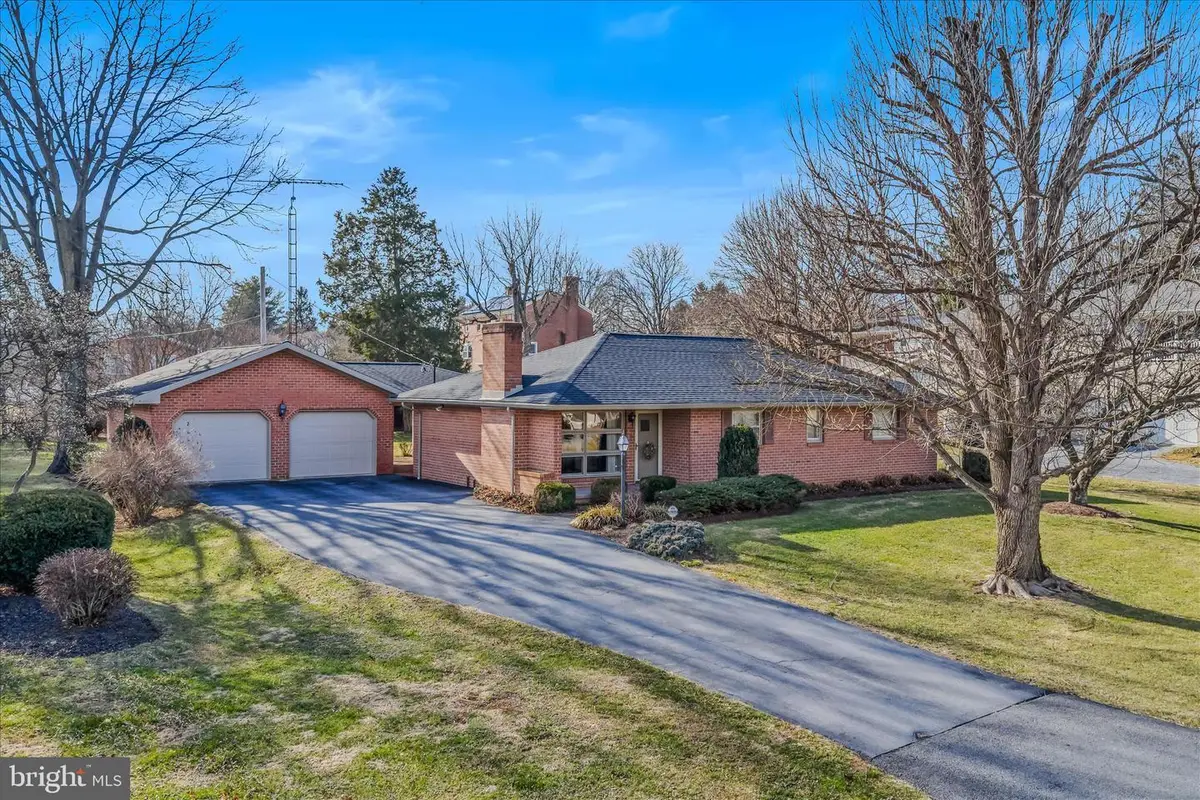 1507 Memorial Park Ave, Martinsburg, WV 25401 - Image #1