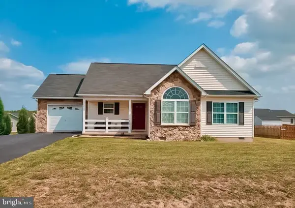 30 Ives St, MARTINSBURG, WV 25405