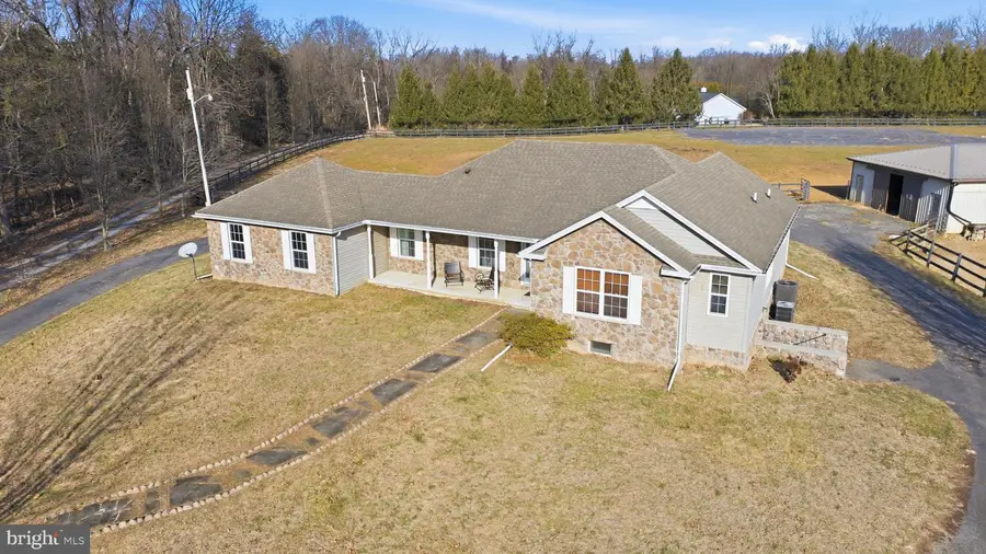 429 Azure Dr, Martinsburg, WV 25404 - Image #2