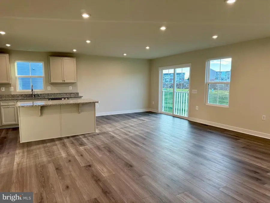 225 Caracas Blvd, Martinsburg, WV 25403 - Image #3