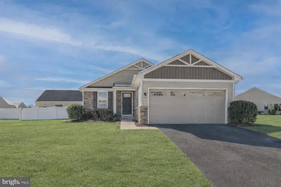 54 Norfolk Ln, Martinsburg, WV 25405 - #2