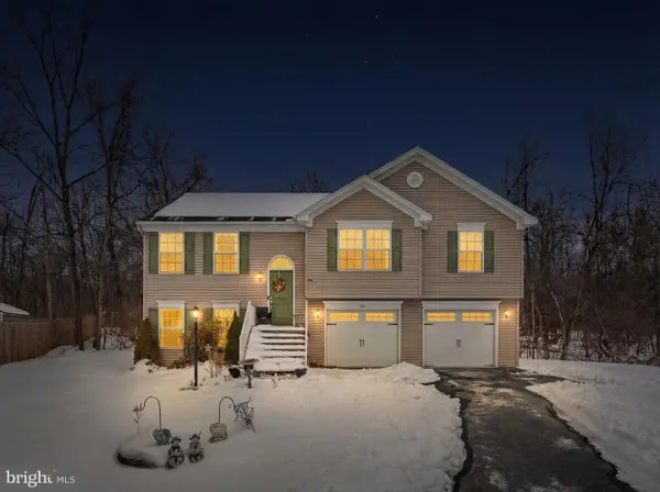 111 Hosta, MARTINSBURG, WV 25401