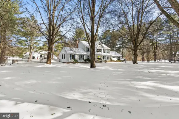 55 Isaiah Ln, FALLING WATERS, WV 25419