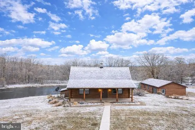 325 Saddlebred Dr, Hedgesville, WV 25427 - #1