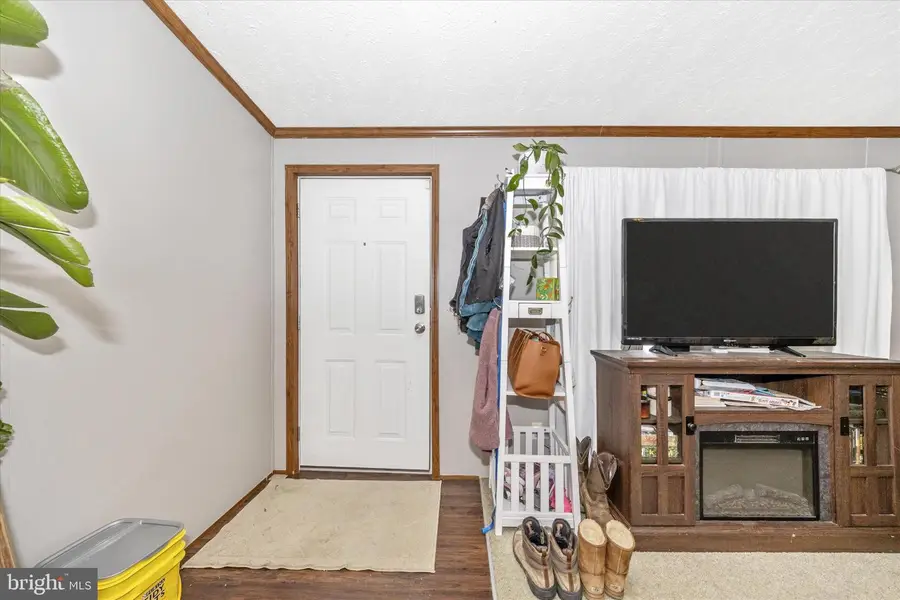 122 Pauls Pl, Falling Waters, WV 25419 - #2