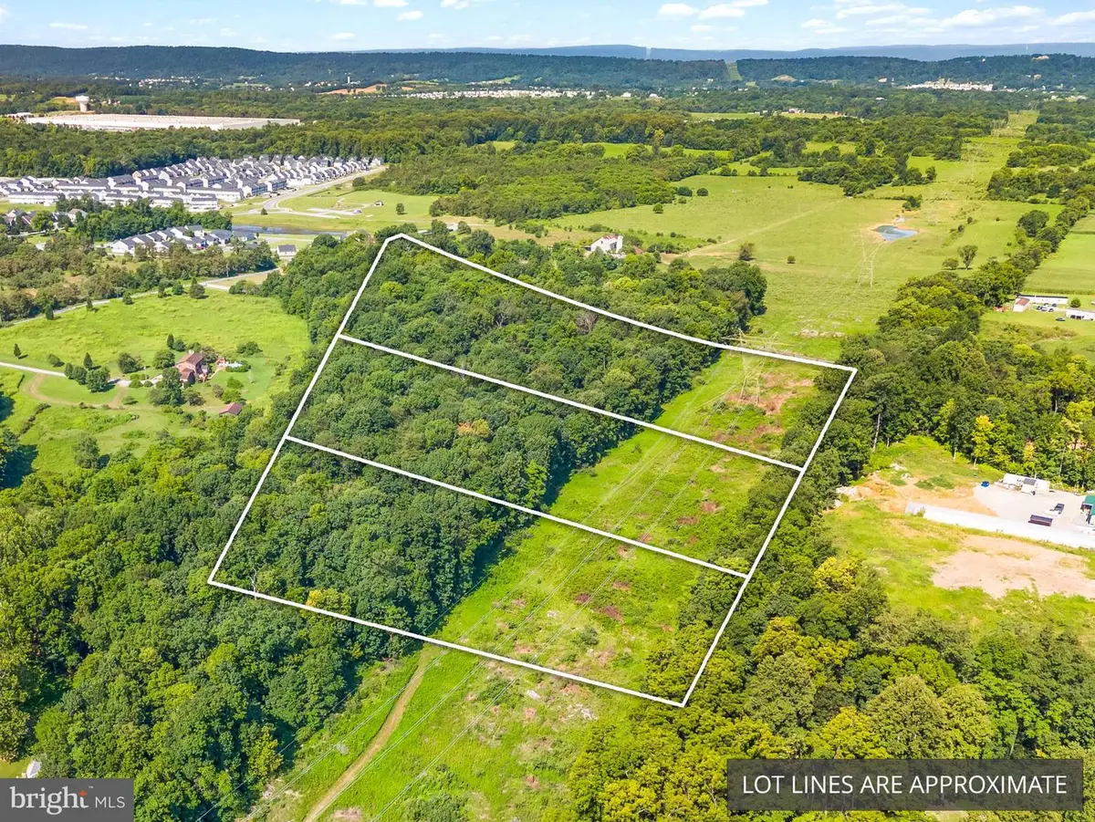 856 Weaver Ln, Martinsburg, WV 25403 - #1