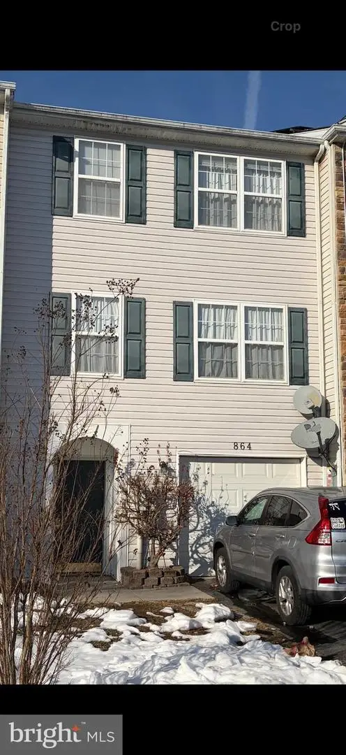 864 Aztec Dr, Martinsburg, WV 25405 - Image #1