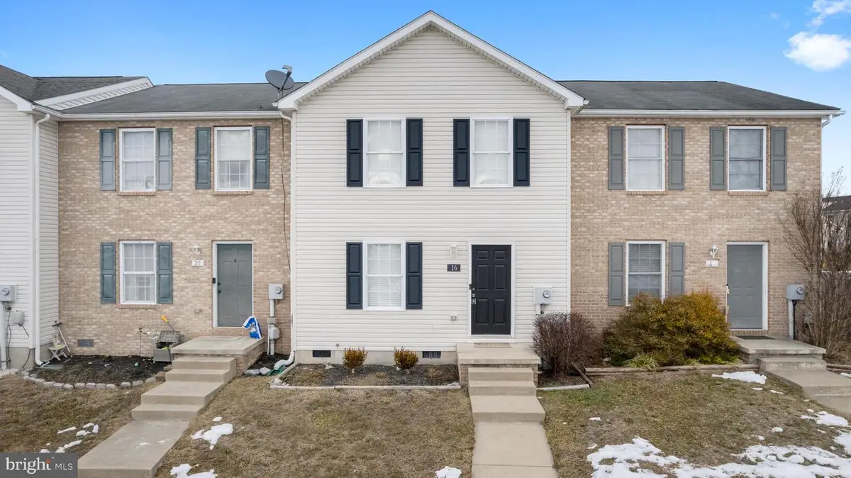 16 Chalk Ln, Inwood, WV 25428 - #1
