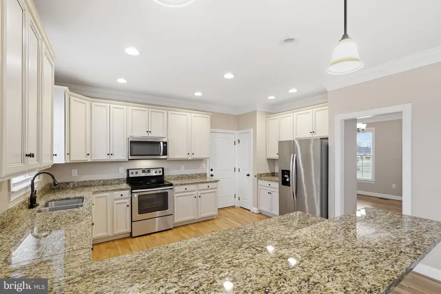 16 Azera Dr, Inwood, WV 25428 - #3