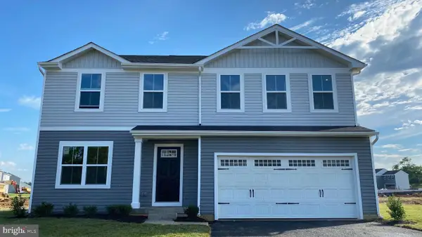 121 Switchgrass Ct, BUNKER HILL, WV 25413