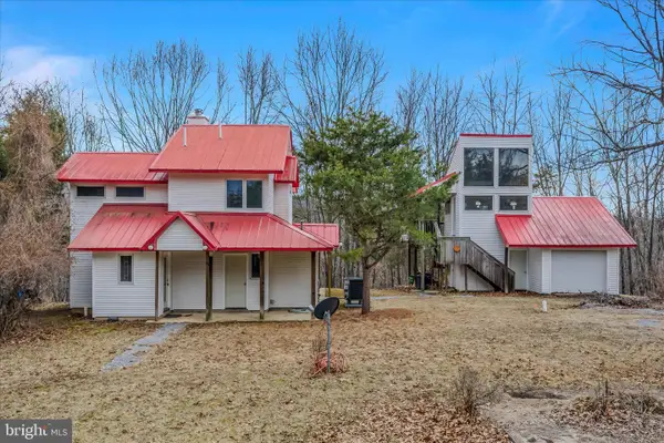 292 Big Park Rd, HEDGESVILLE, WV 25427