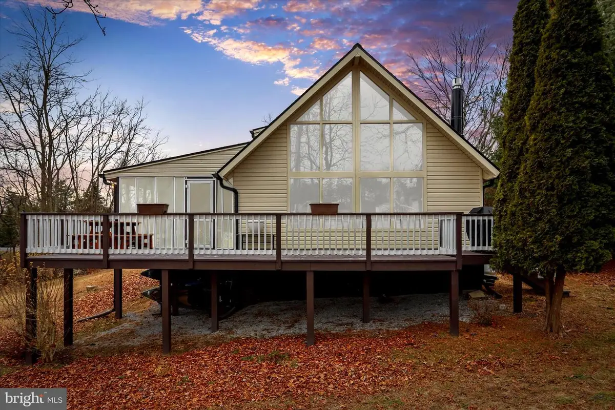 1208 Wintercamp Trl, Hedgesville, WV 25427 - #1