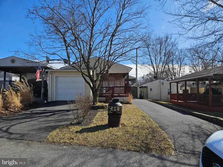 Block 47 Lot 14 Jellystone Ave, Falling Waters, WV 25419 - #2