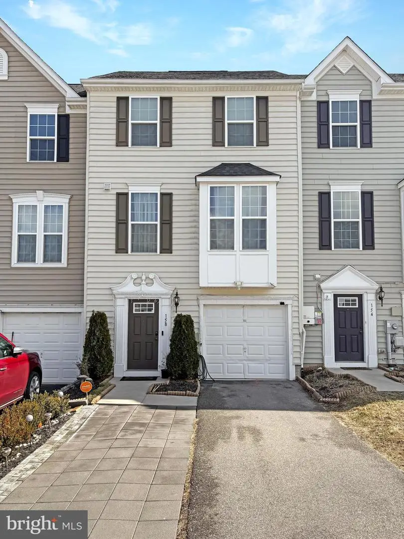 158 Norwood Dr, Falling Waters, WV 25419 - #1